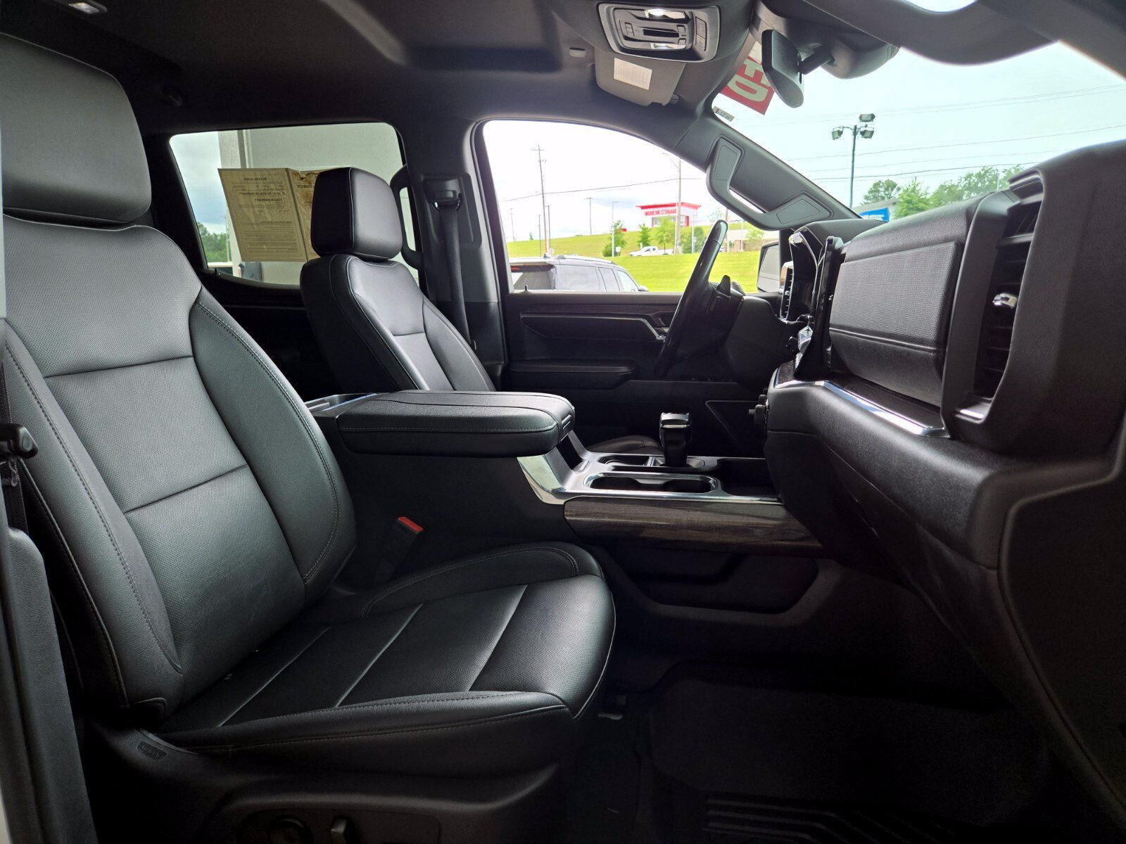 2023 Chevrolet Silverado 1500 LTZ - Photo 21