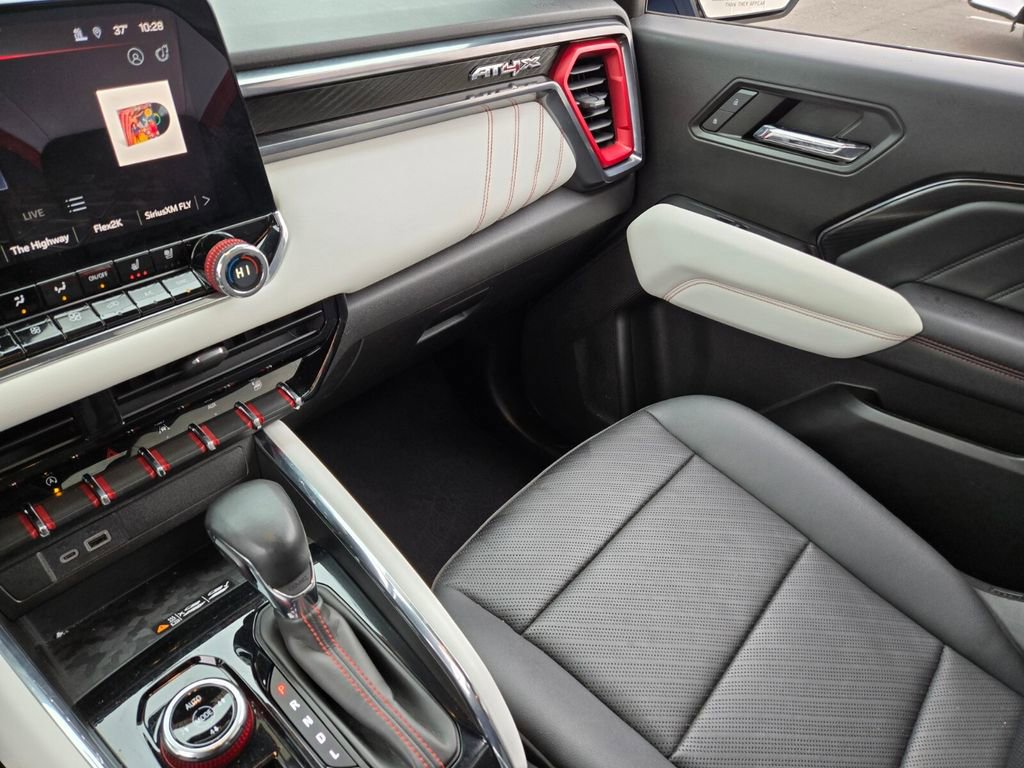 2024 GMC Canyon AT4X - Photo 29