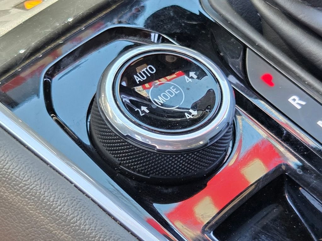 2024 Chevrolet Colorado ZR2 - Photo 29