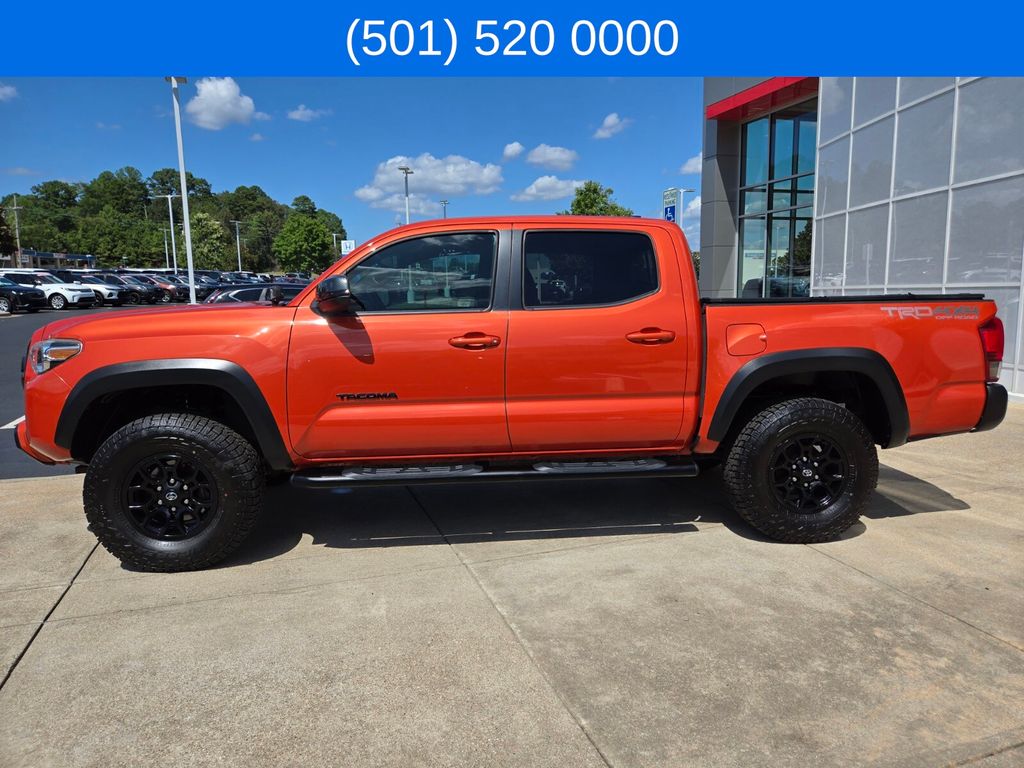 Used 2017 Toyota Tacoma TRD Off Road with VIN 5TFCZ5AN0HX061071 for sale in Little Rock
