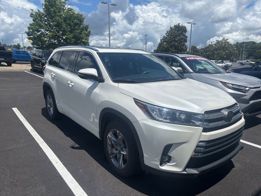 Used 2019 Toyota Highlander Limited Platinum V6 SUV