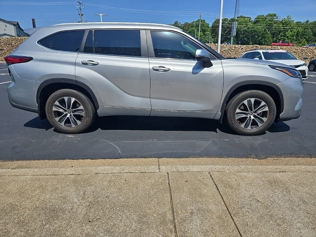 Used 2023 Toyota Highlander XLE SUV