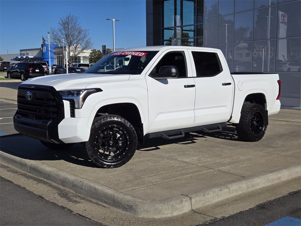 2025 Toyota Tundra SR's photo