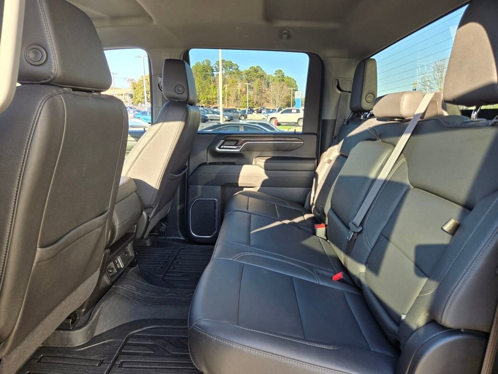 2024 GMC Sierra 2500HD SLT - Photo 15