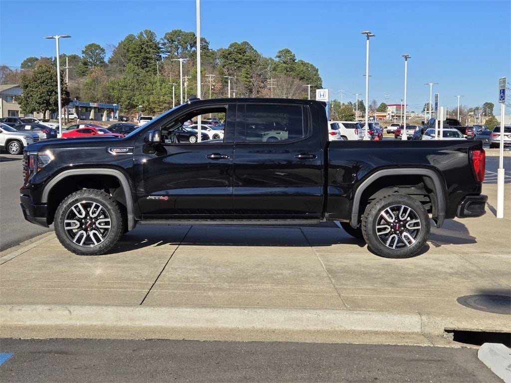 Used 2025 GMC Sierra 1500 AT4 Truck Crew Cab