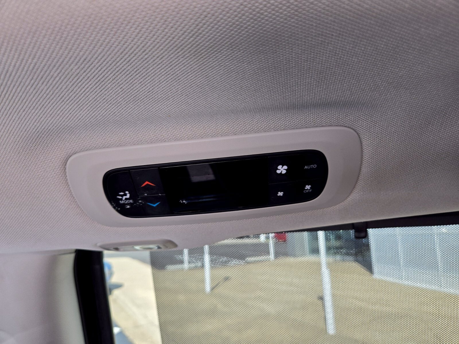 2024 Chrysler Pacifica Limited - Photo 15