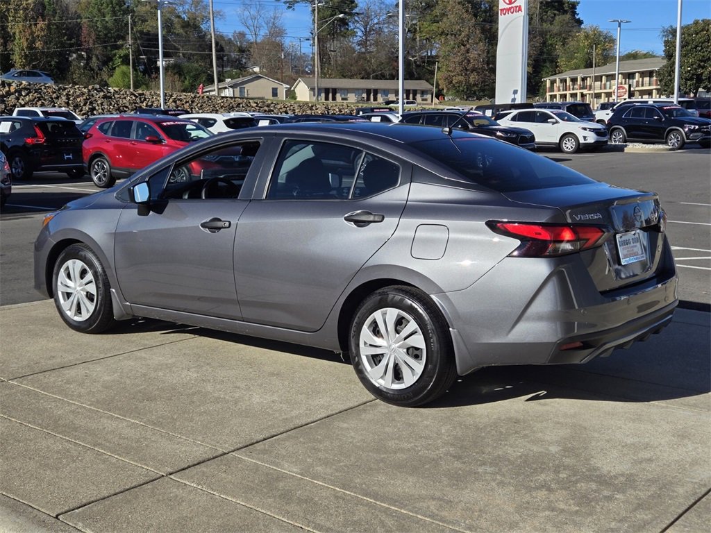 2024 Nissan Versa 1.6 S photo 4