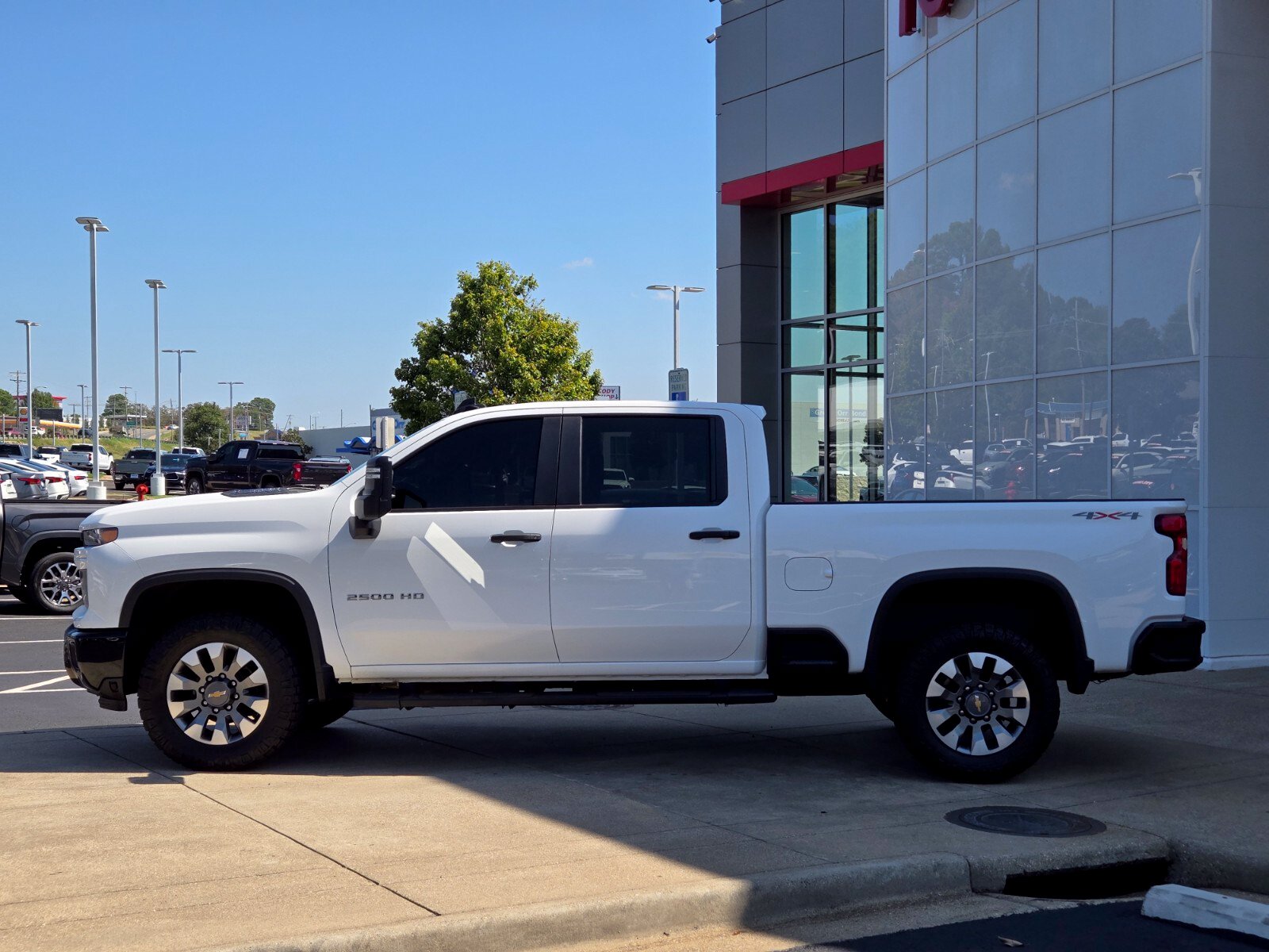 Used 2024 Chevrolet Silverado 2500HD Custom with VIN 2GC4YMEYXR1117523 for sale in Little Rock