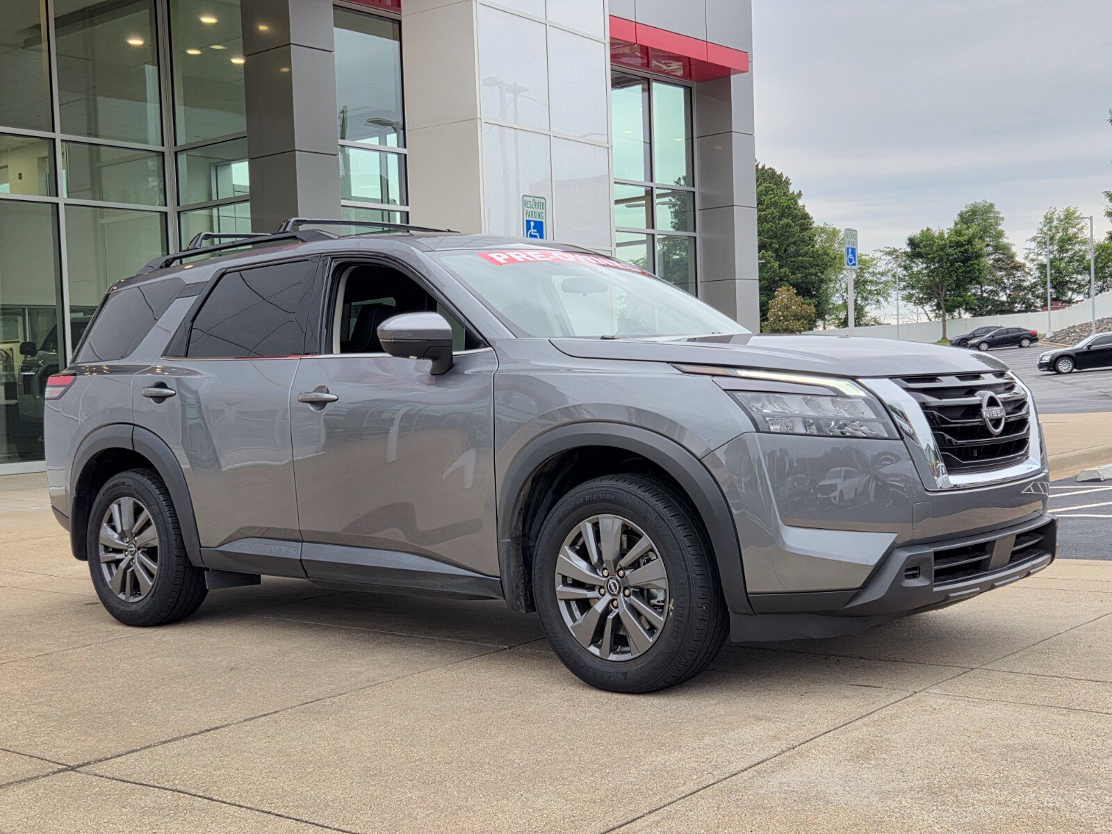 Used 2024 Nissan Pathfinder SV SUV