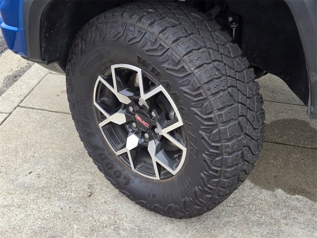 Used 2024 GMC Canyon AT4X Truck Crew Cab