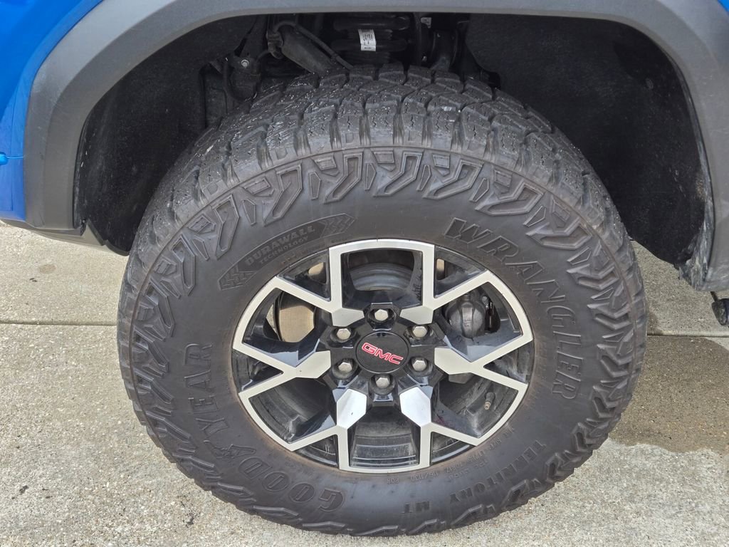 2024 GMC Canyon AT4X - Photo 11
