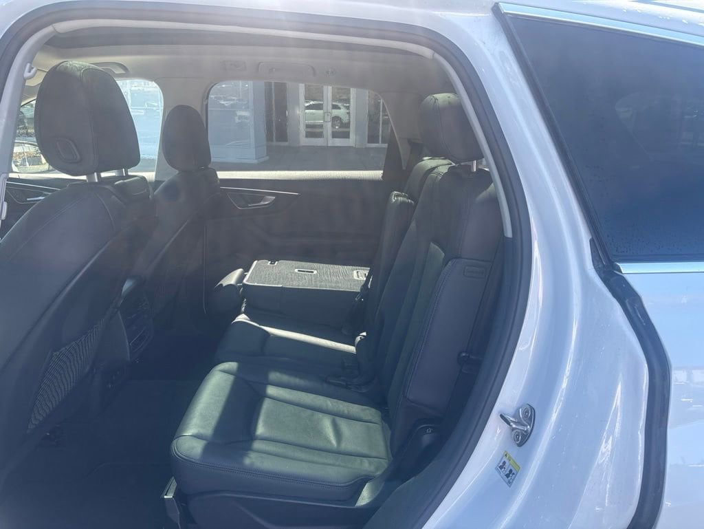 Used 2024 Audi Q7 55 Premium SUV