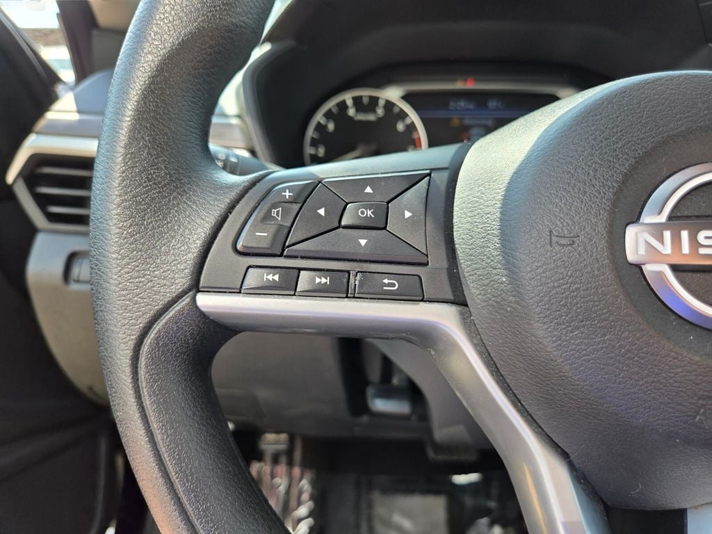 2025 Nissan Altima SV - Photo 29