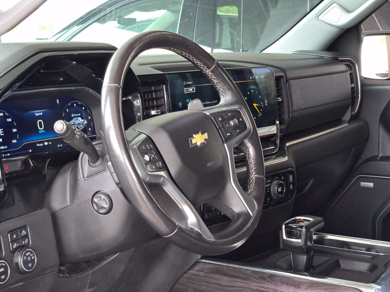 2023 Chevrolet Silverado 1500 LTZ - Photo 11