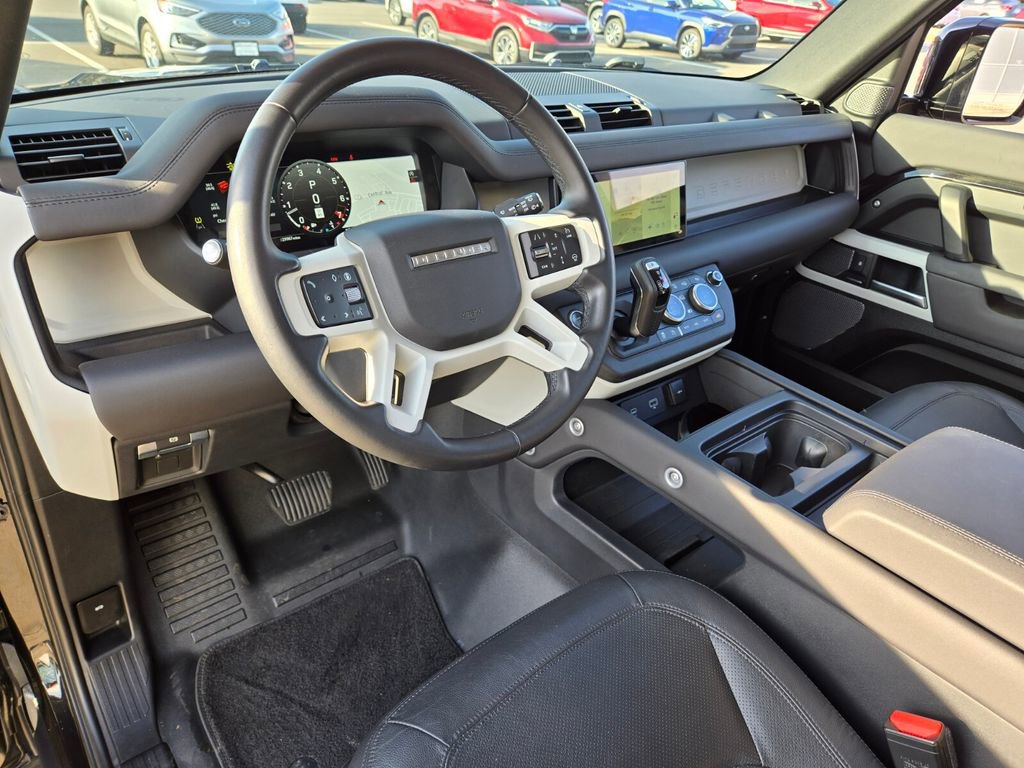 2024 Land Rover Defender S - Photo 15