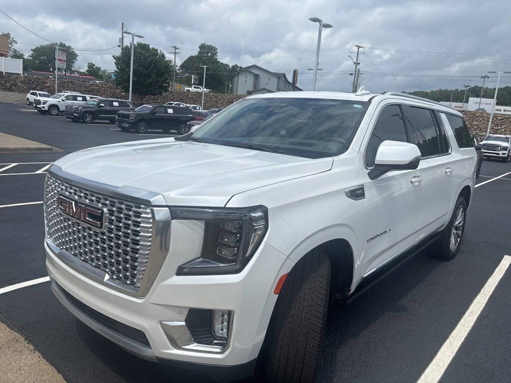 2021 GMC Yukon Denali AWD's photo