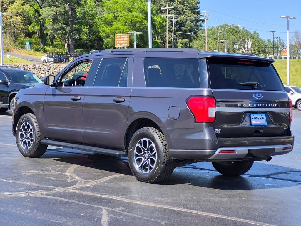 Used 2024 Ford Expedition Max XLT SUV
