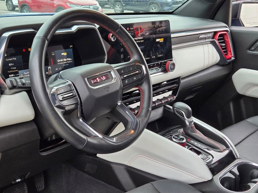 2024 GMC Canyon AT4X - Photo 14