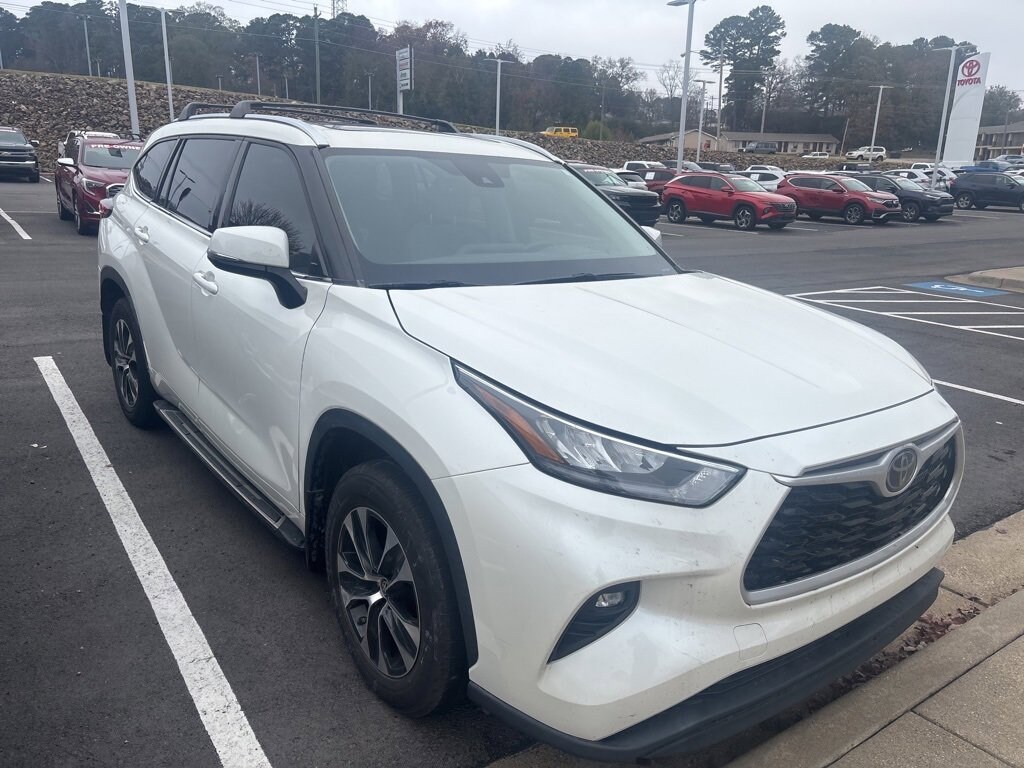 Used 2020 Toyota Highlander XLE SUV