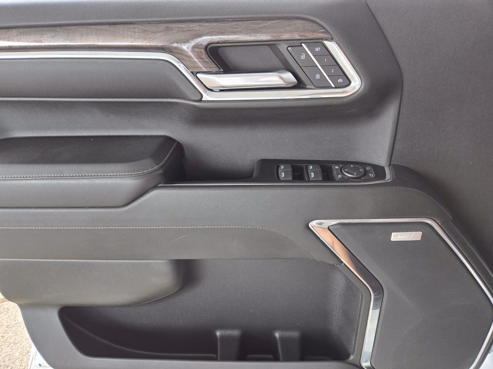 2023 Chevrolet Silverado 1500 LTZ - Photo 35