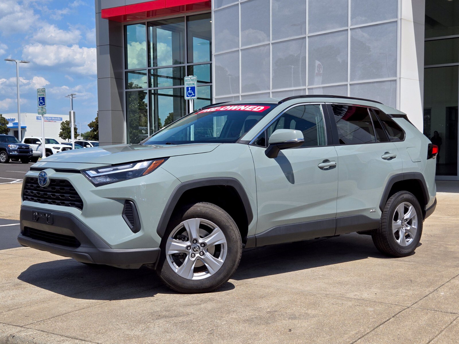 Used 2022 Toyota RAV4 Hybrid XLE SUV