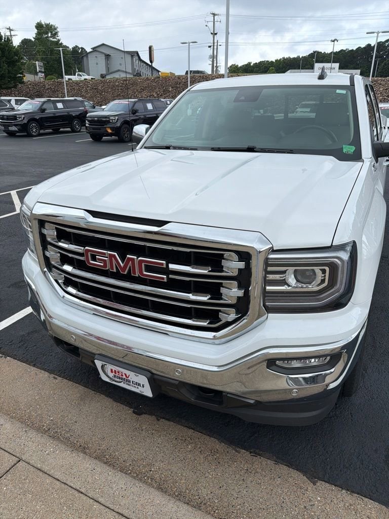 2018 GMC Sierra 4WD Crew Cab Short Box SLT's photo