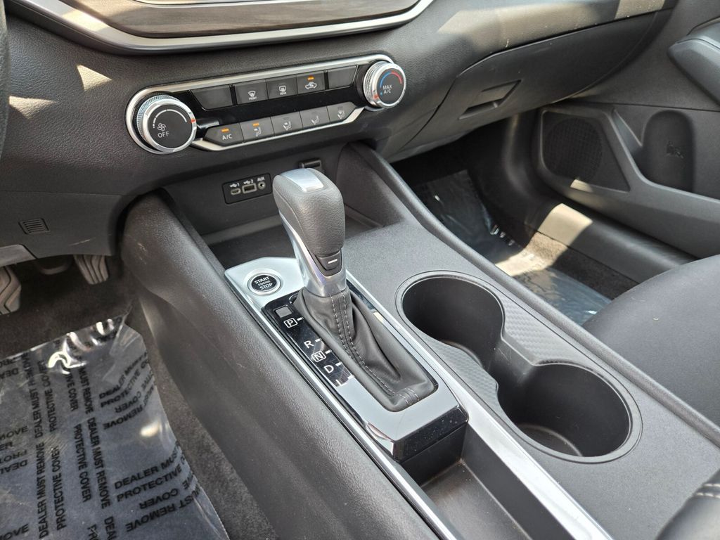 2025 Nissan Altima SV - Photo 24