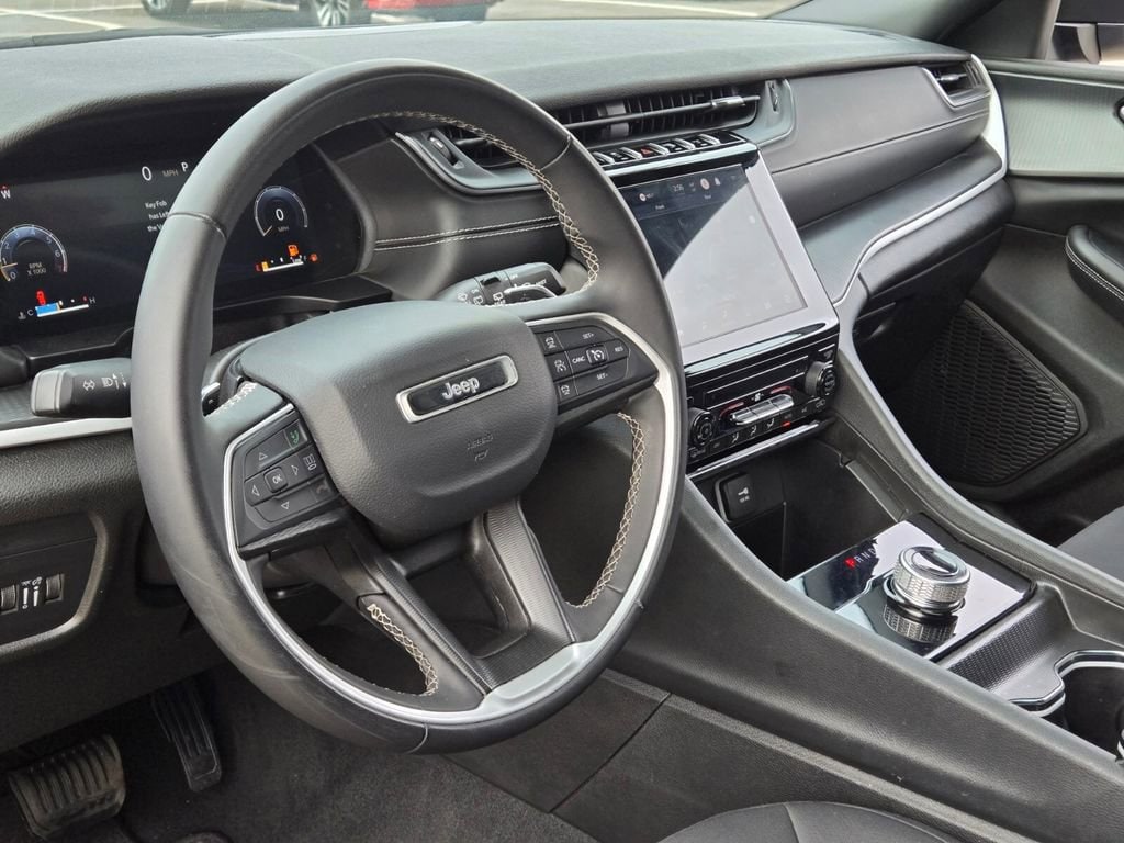 2024 Jeep Grand Cherokee L Laredo - Photo 11