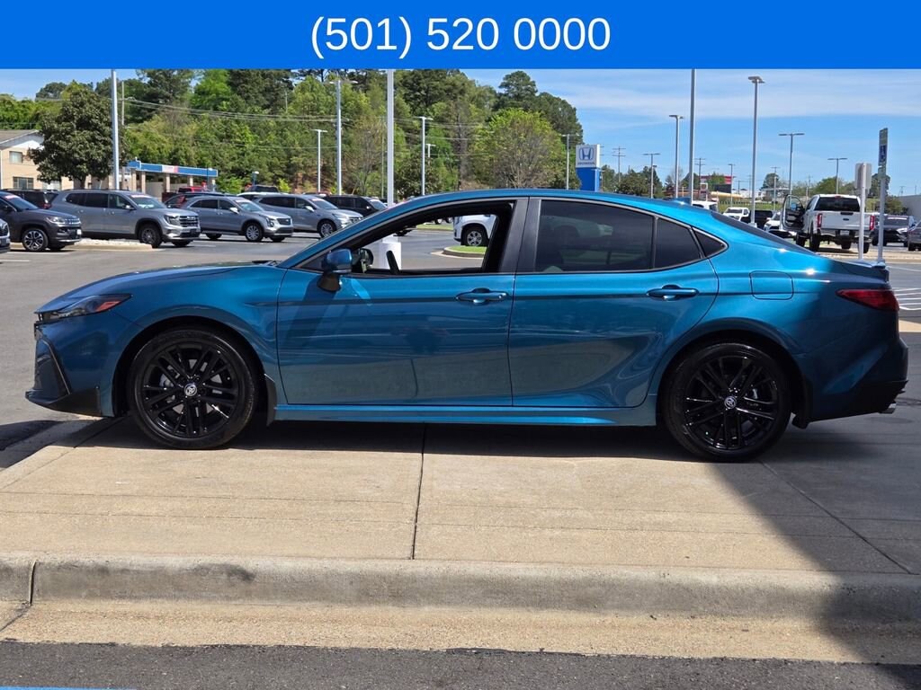 Used 2025 Toyota Camry SE Sedan