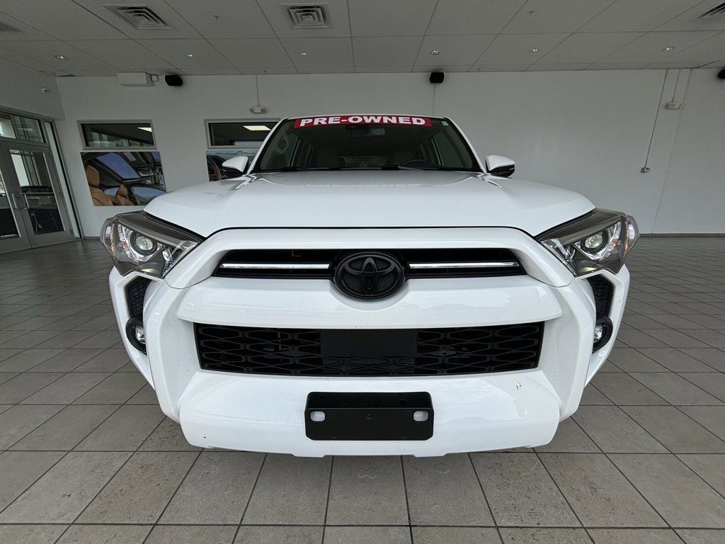 Used 2022 Toyota 4Runner SR5 Premium with VIN JTEFU5JR1N5257912 for sale in Hot Springs, AR