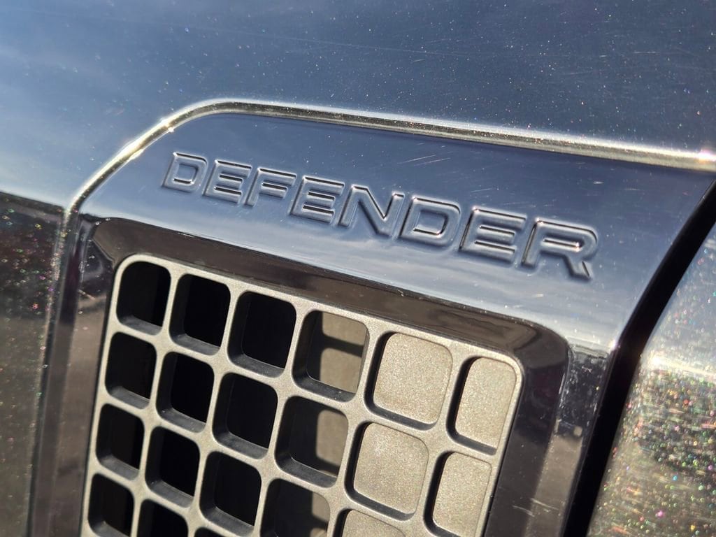 2024 Land Rover Defender S - Photo 12