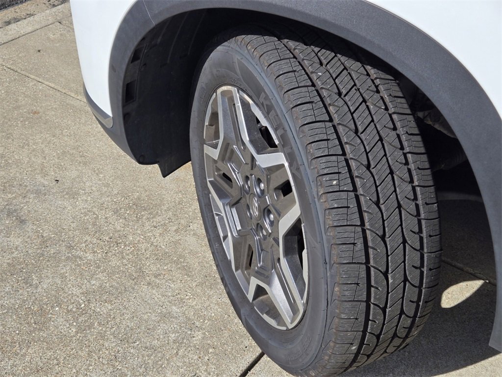 2023 Hyundai Santa Fe Limited photo 2