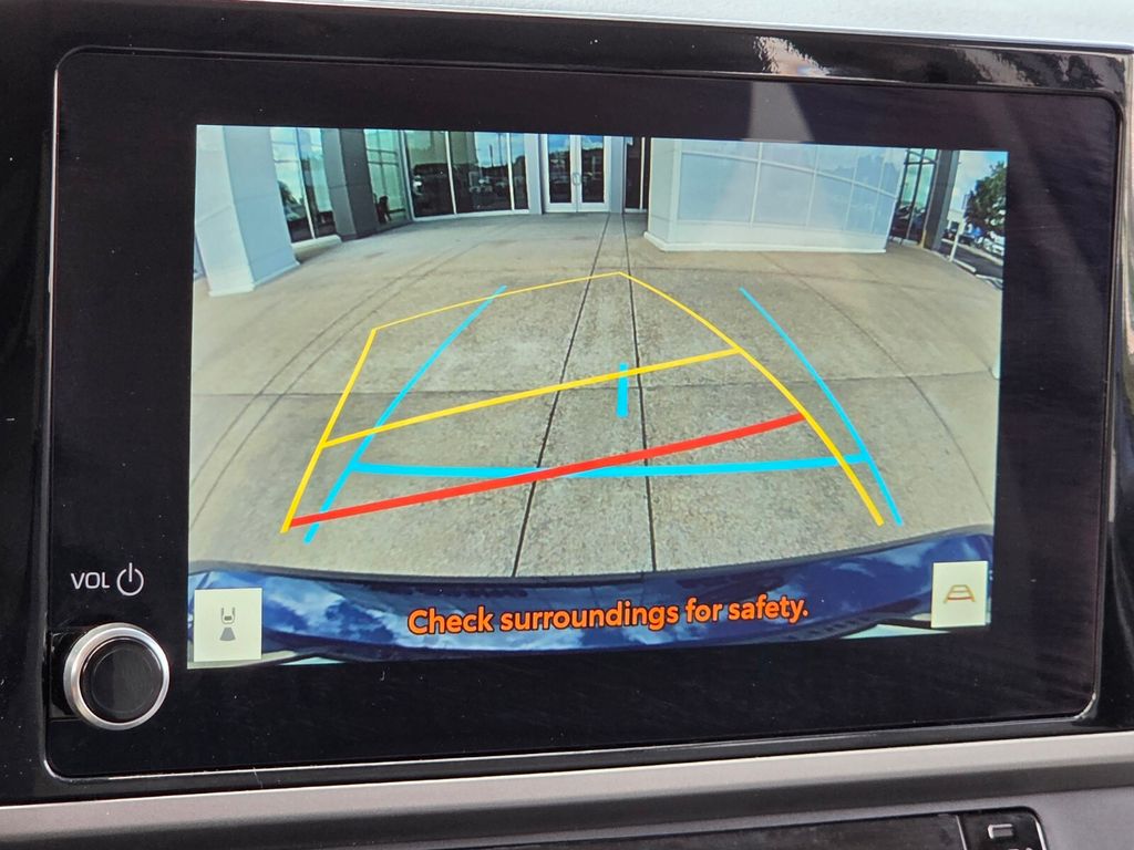 2025 Toyota Camry LE - Photo 24