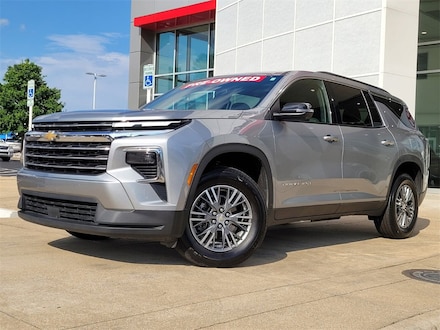 2024 Chevrolet Traverse LT SUV