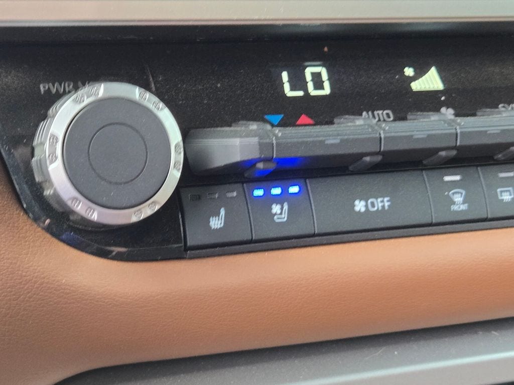 2024 Toyota Tundra 1794 Edition - Photo 30