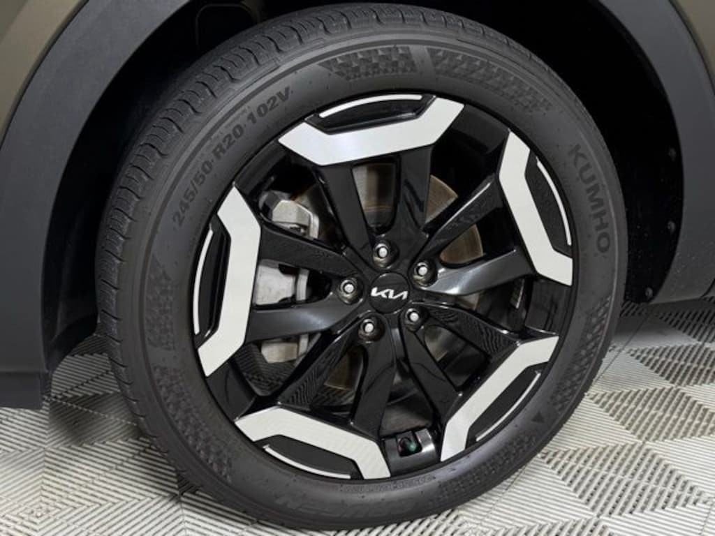 Used 2025 Kia Telluride S SUV