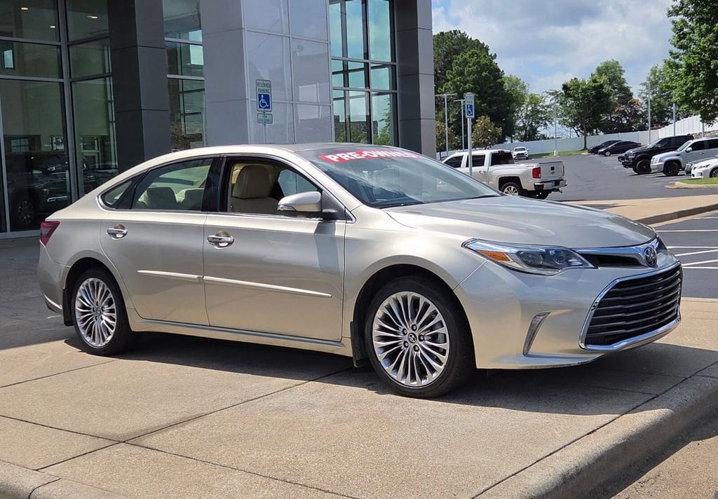 Used 2017 Toyota Avalon Limited Sedan