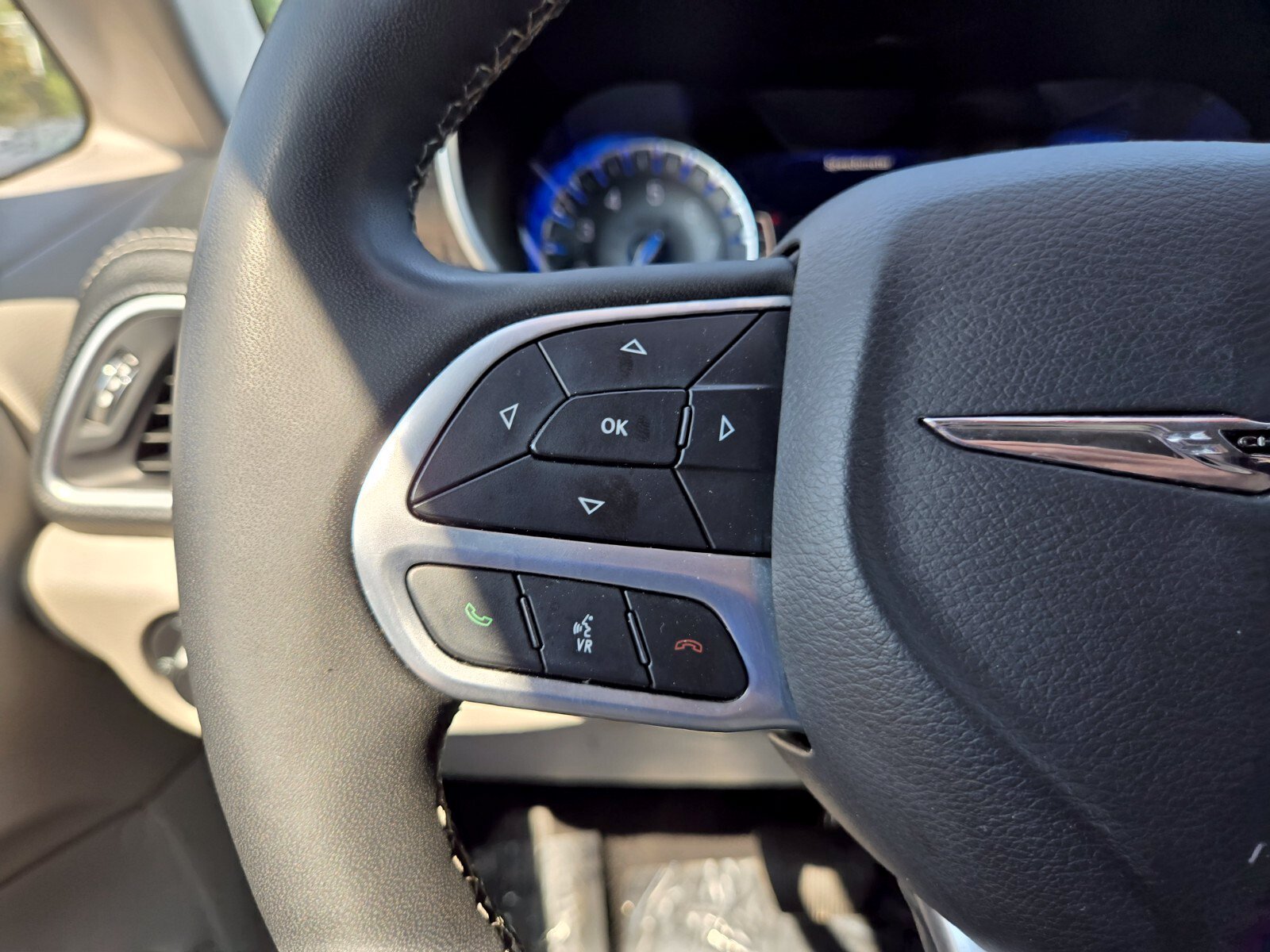2024 Chrysler Pacifica Limited - Photo 31