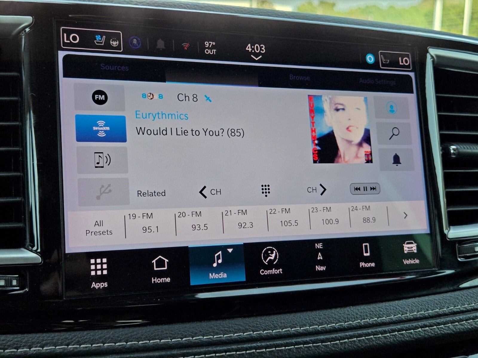 2024 Chrysler Pacifica Limited - Photo 27
