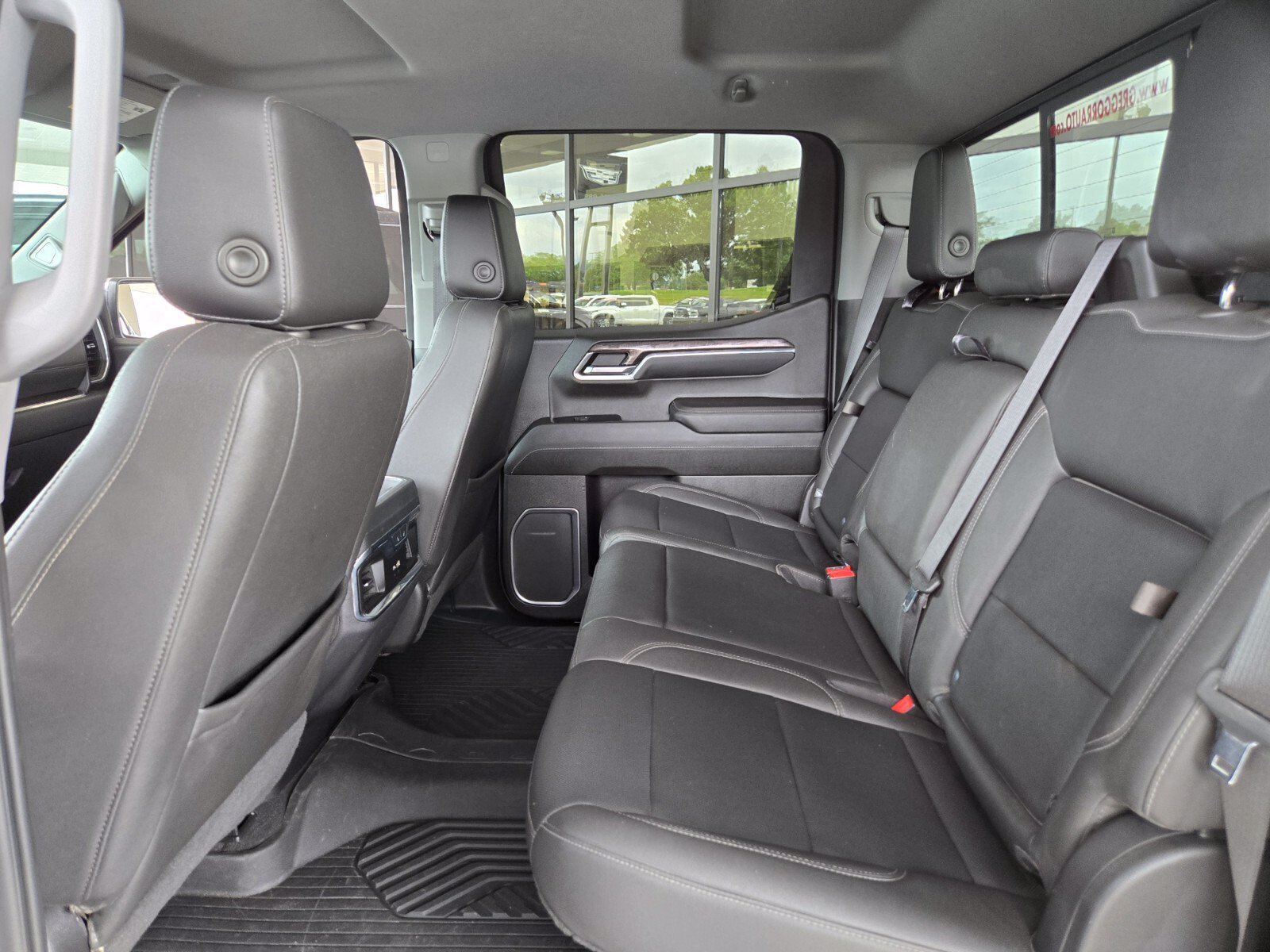 2023 Chevrolet Silverado 1500 LTZ - Photo 12