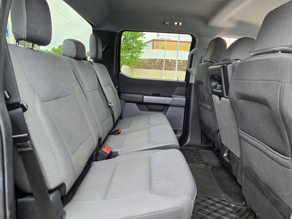 2025 Ford F-150 XLT - Photo 18