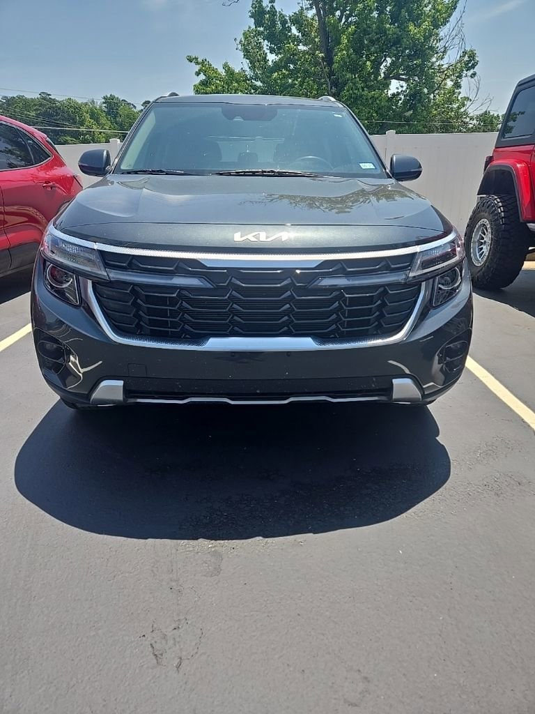 2024 Kia Seltos 2.0 EX FWD's photo