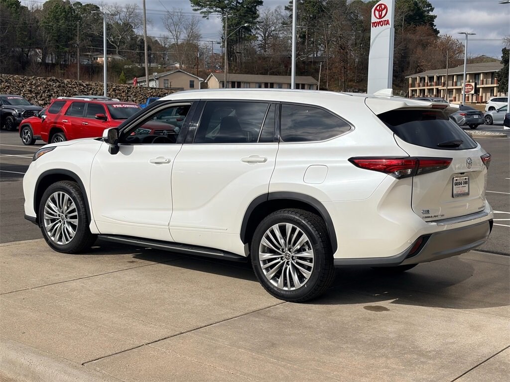 Used 2021 Toyota Highlander Platinum SUV