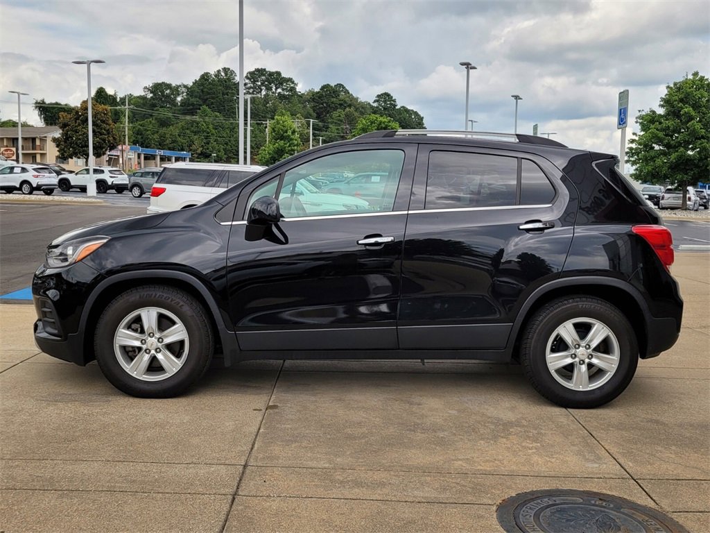 2019 Chevrolet Trax LT photo 2
