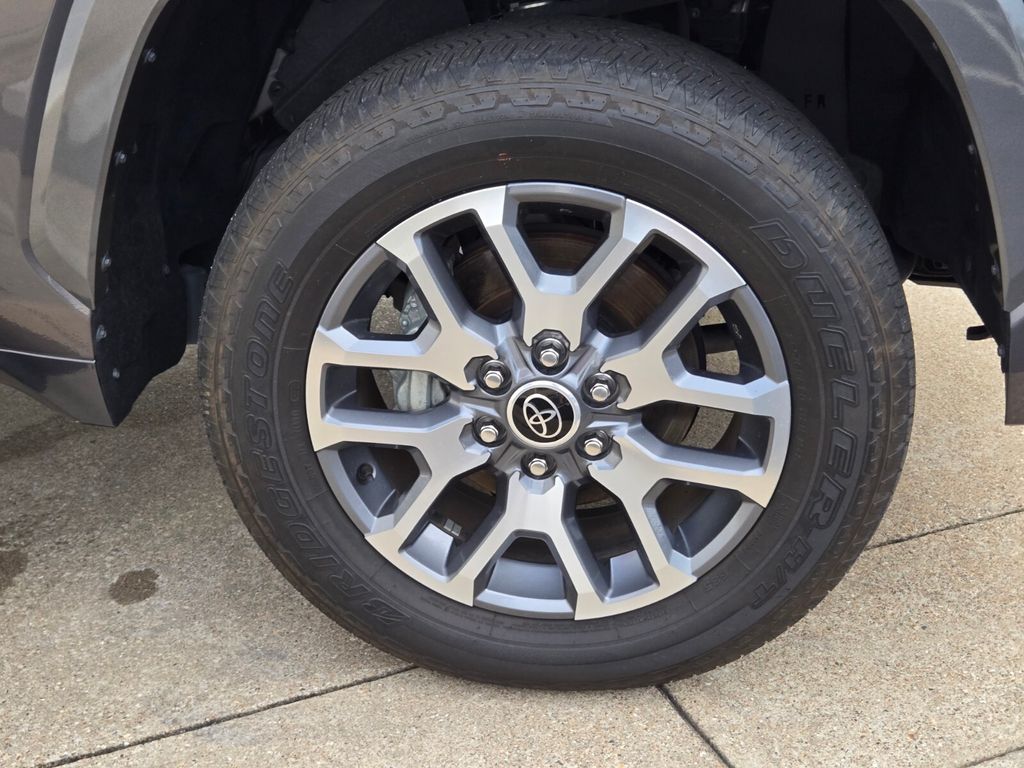 2024 Toyota Tundra 1794 Edition - Photo 23