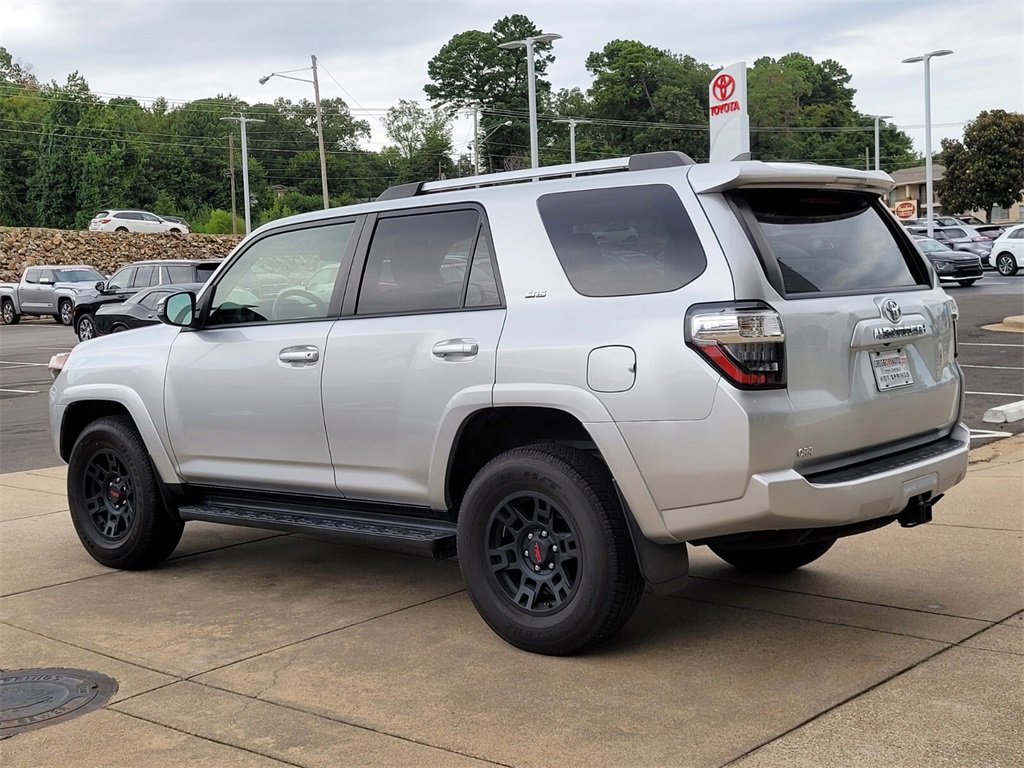 2021 Toyota 4Runner SR5 Premium photo 3