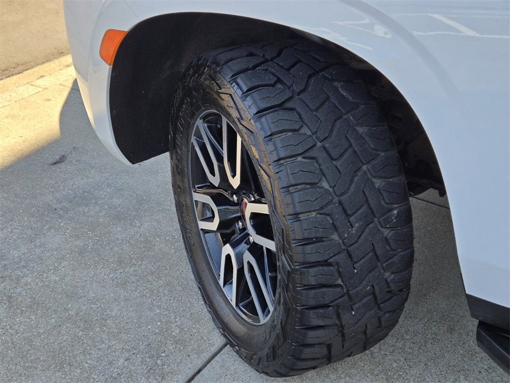 Used 2024 GMC Yukon AT4 SUV