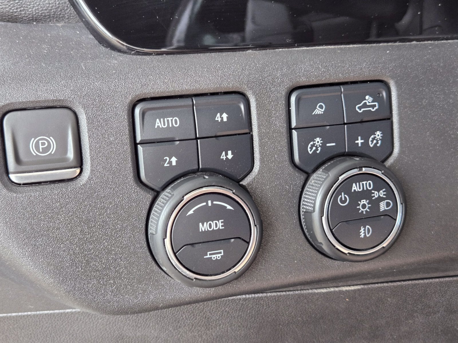 2023 Chevrolet Silverado 1500 LTZ - Photo 37