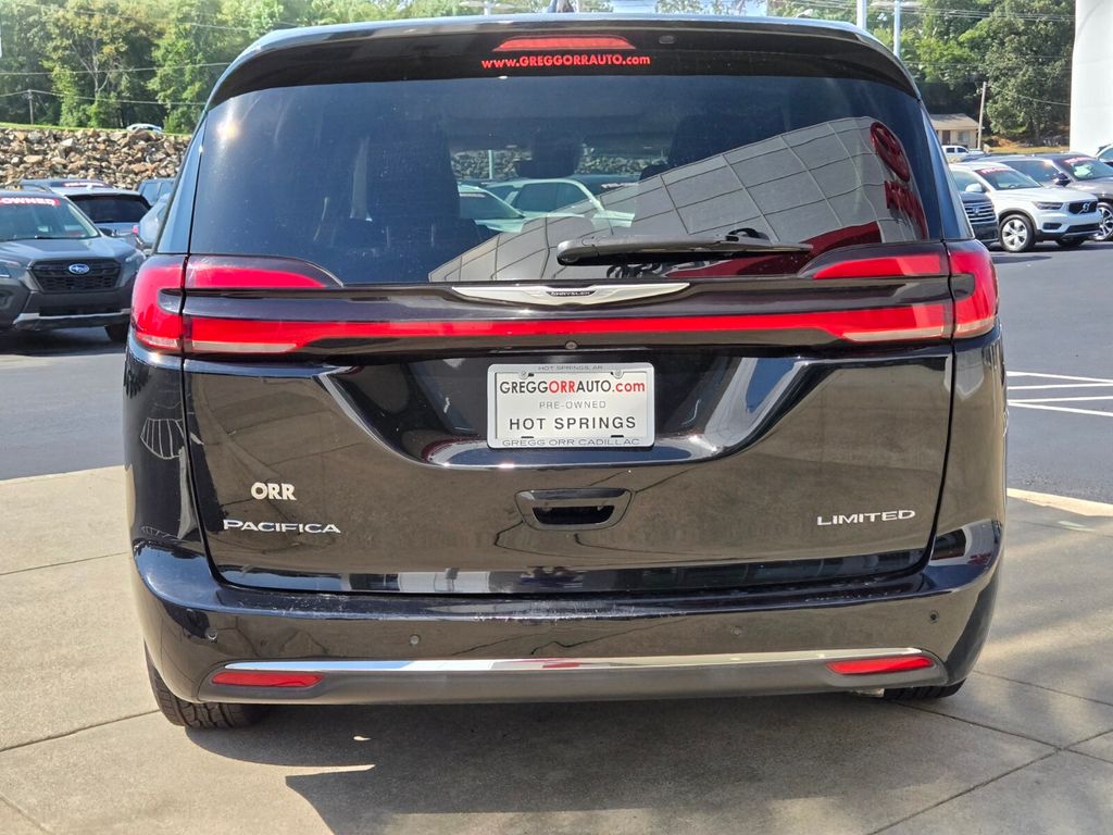 2024 Chrysler Pacifica Limited - Photo 4