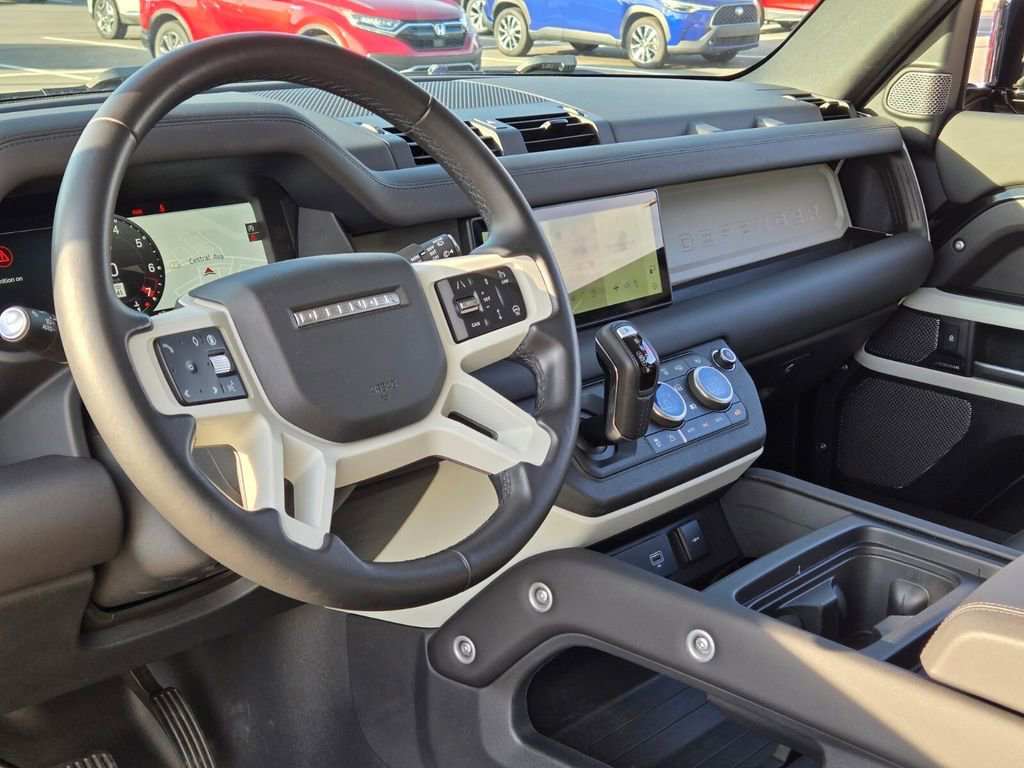 2024 Land Rover Defender S - Photo 14